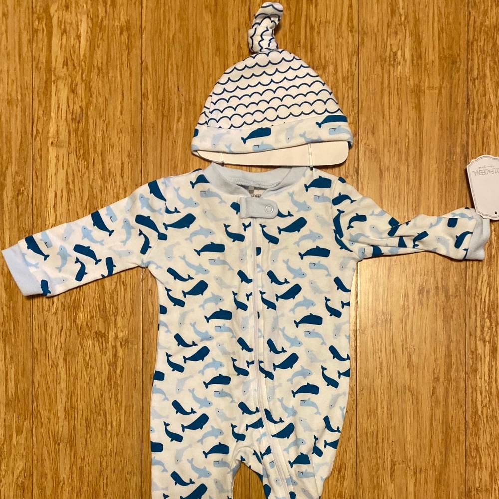 Two piece footie 0-3m with hat
